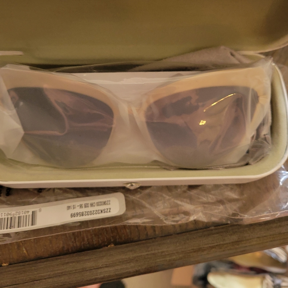 Swarovski Black Swan Sunglasses 1310 - Picture 6 of 7